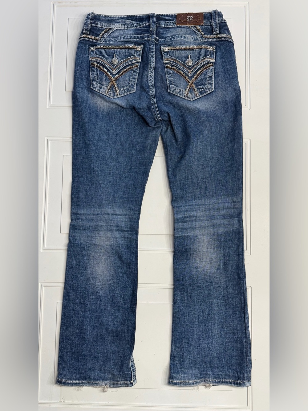 Miss Me Women’s Sz 29 Blue Gemstone Embellished Blue Mid Rise Bootcut Jeans - Picture 7 of 8